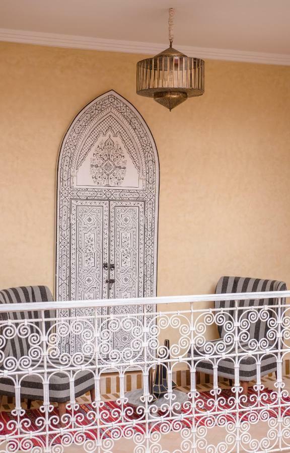 Riad Chebbi Мерзуга Экстерьер фото